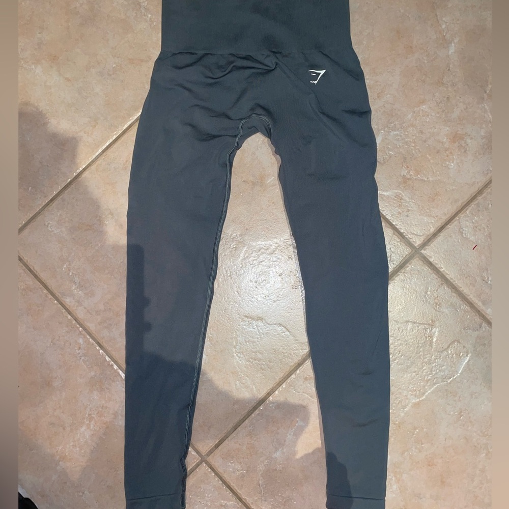 Gymshark Lululemon Alo Yoga women’s activewear leggings athleisure XS